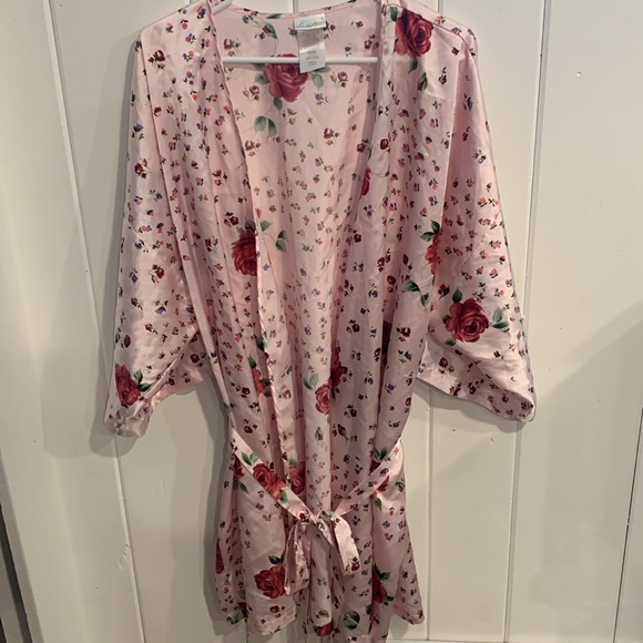 Secret Treasures | Intimates & Sleepwear | Secret Treasures Rosefloral ...